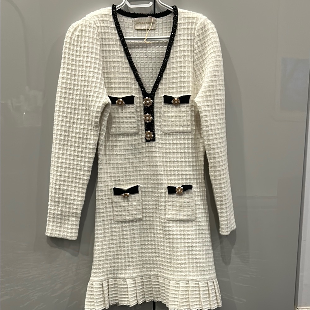 Elegant White Textured Dress